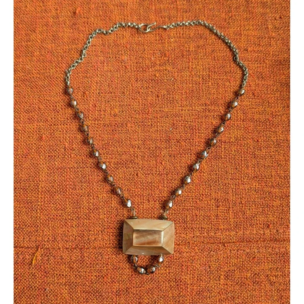 VTG Mother of‎ Pearl Shell Statement Necklace Iridescent Beaded Chain Browns MOP